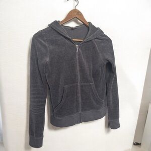 Juicy Couture vintage Gray Velour Hoodie rhinestone and dogs S y2k bling